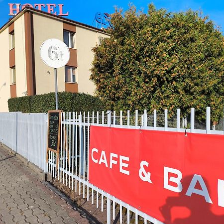 Hotel Eden 24H Жешув Экстерьер фото