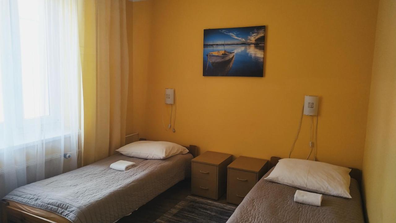 Hotel Eden 24H Жешув Экстерьер фото