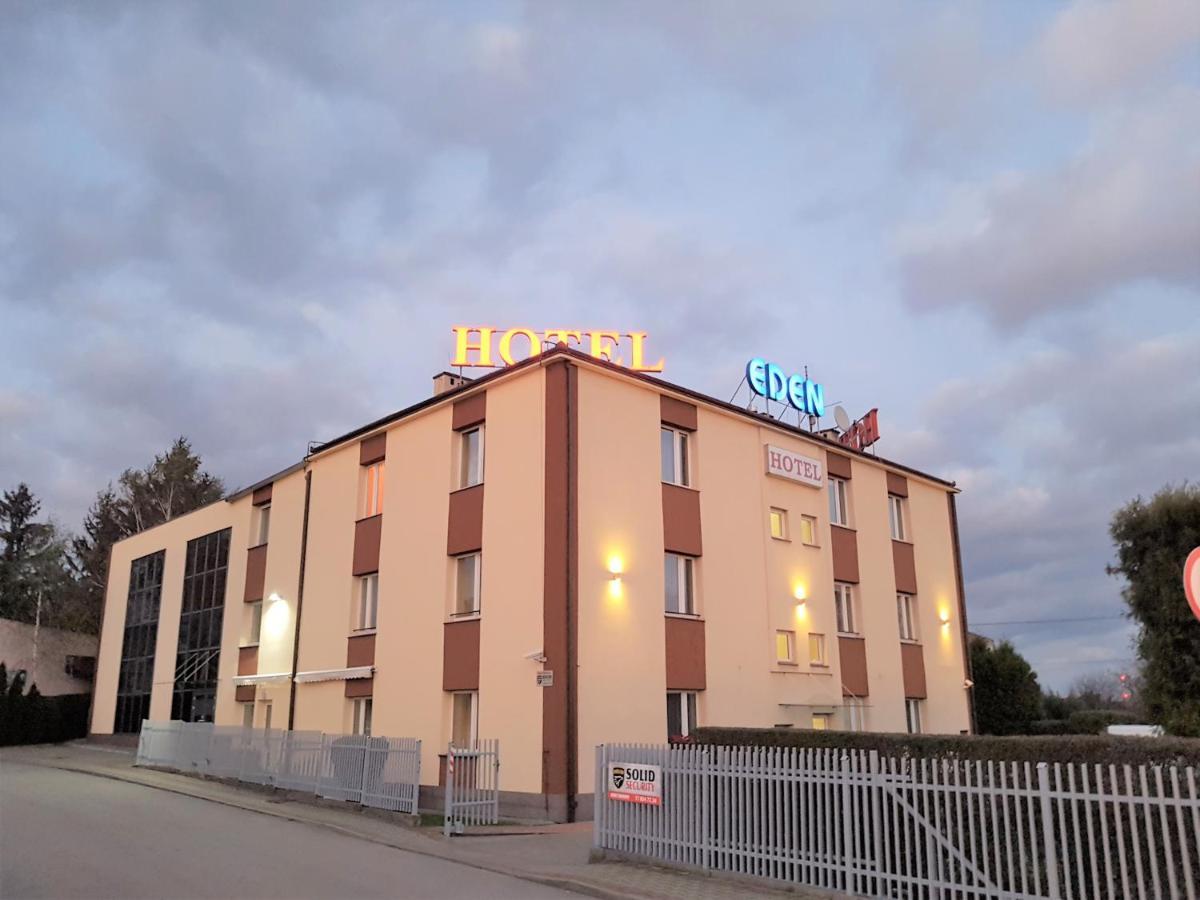 Hotel Eden 24H Жешув Экстерьер фото